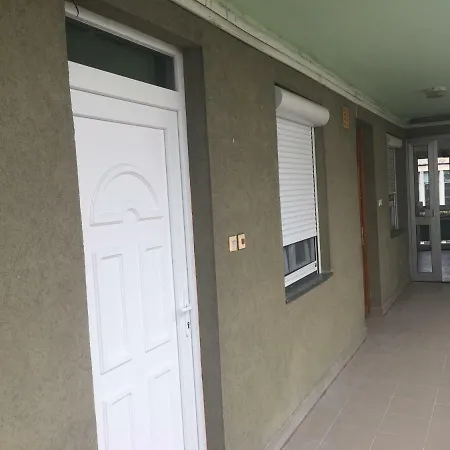 Szelestey Utcai Apartman Szombathely Exterior photo